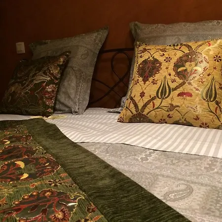 Bed & Breakfast Jan 4*